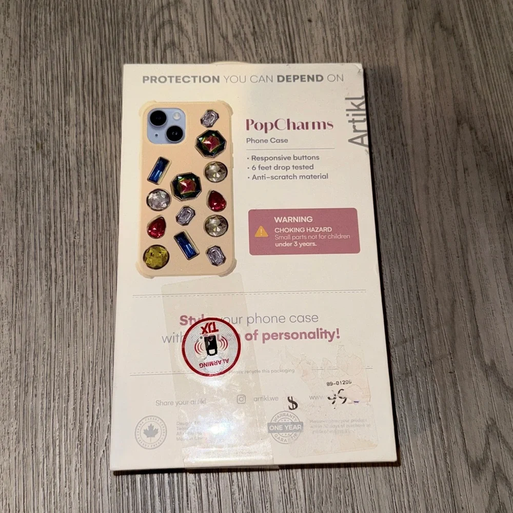 Cream Phone Case with Charms for iPhone 15/14/13